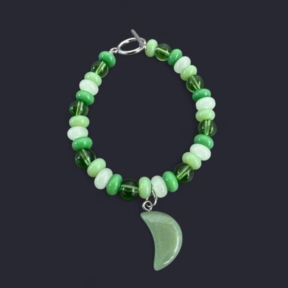 Green Aventurine Moon Charm Bead Bracelet